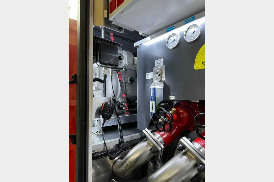 Nowy samochód za ponad 1 mln zł trafił do limanowskiej PSP - zdjęcie 4