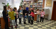 Ferie w bibliotece: zajęcia plastyczne i kulinarne dla dzieci - zdjęcie 4
