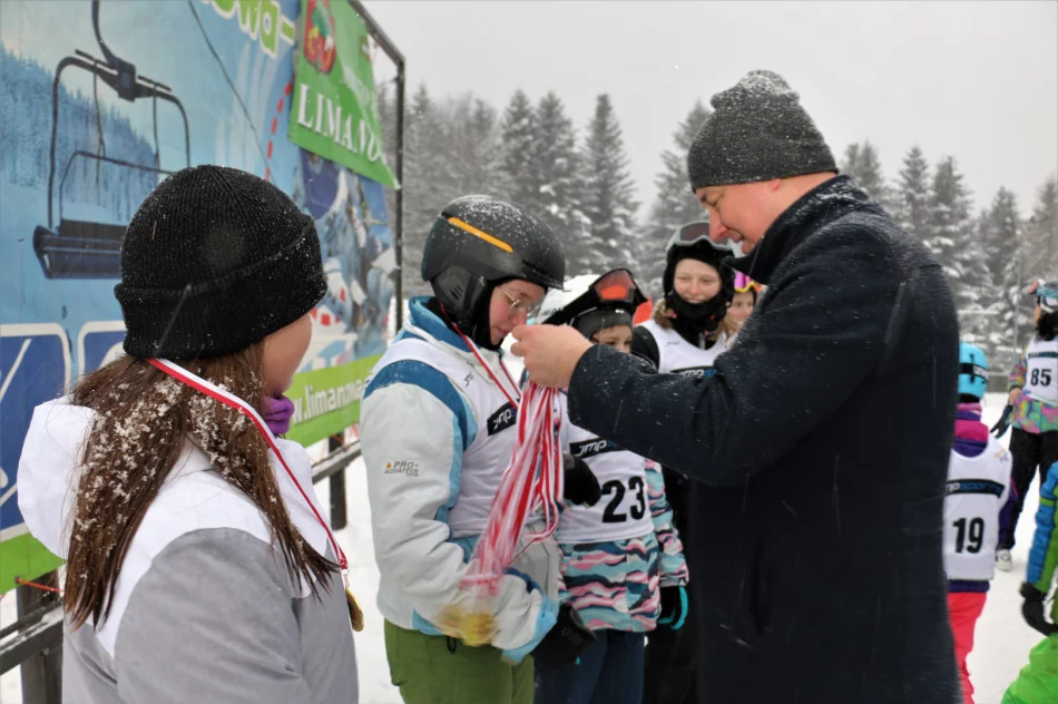  Odbył się SLALOM GIGANT o puchar Łysej Góry pod patronatem Burmistrza Miasta Limanowa - zdjęcie 8