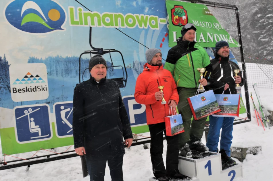  Odbył się SLALOM GIGANT o puchar Łysej Góry pod patronatem Burmistrza Miasta Limanowa - zdjęcie 9