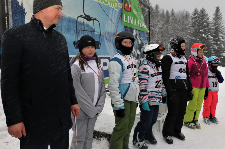  Odbył się SLALOM GIGANT o puchar Łysej Góry pod patronatem Burmistrza Miasta Limanowa - zdjęcie 11