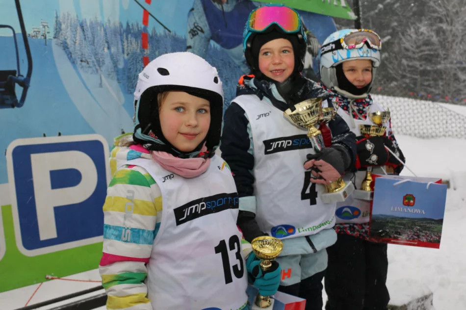  Odbył się SLALOM GIGANT o puchar Łysej Góry pod patronatem Burmistrza Miasta Limanowa - zdjęcie 15