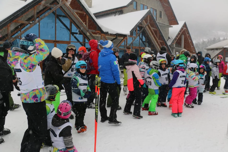 Blisko 100 osób rywalizowało na stoku - zdjęcie 18