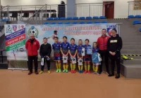 Halowe mistrzostwa: sukcesy drużyn z naszego powiatu - zdjęcie główne