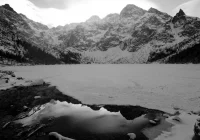 Tatry: do Morskiego Oka zeszła potężna lawina śnieżna - zdjęcie główne