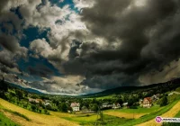 Możliwe burze z gradem i silny wiatr - zdjęcie główne