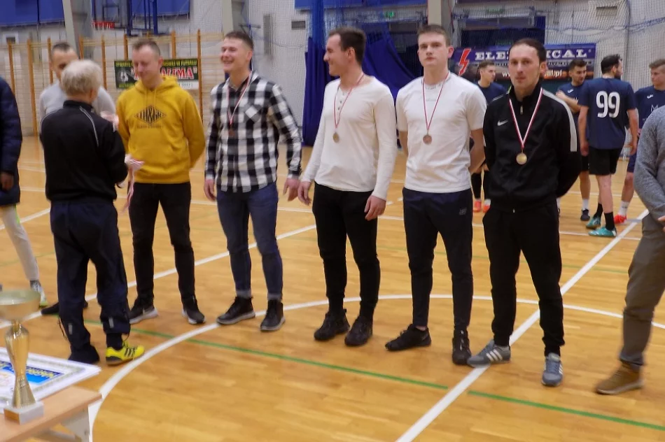 Zakończyła się X FUTSALIMA - Otwarte Mistrzostwa Limanowej w Futsalu o Puchar Burmistrza Miasta Limanowa - zdjęcie 5