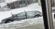 Intensywne opady śniegu - problemy na podjazdach - zdjęcie 2