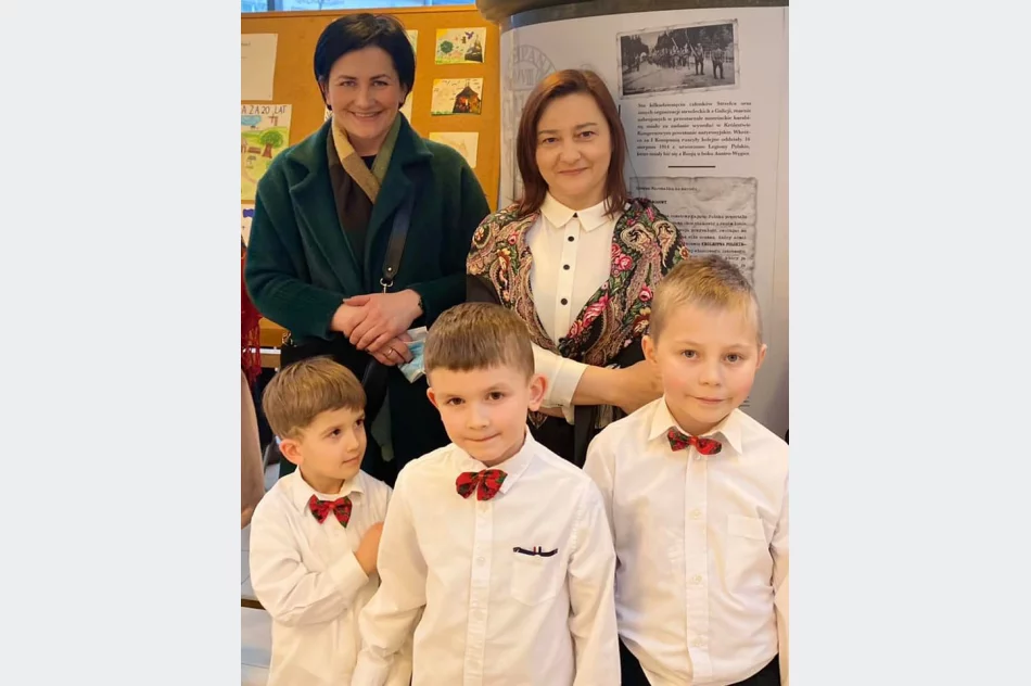 Oficjalne otwarcie wystawy „Pisarzowa – trzy wymiary czasu”  - zdjęcie 6