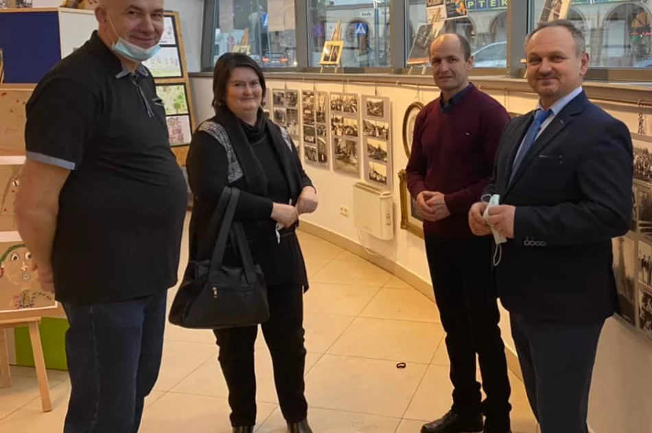 Oficjalne otwarcie wystawy „Pisarzowa – trzy wymiary czasu”  - zdjęcie 18