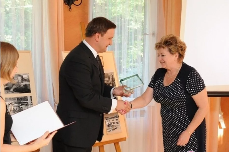 Meblomet ma już 60 lat! - zdjęcie 4