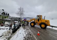 Straciła panowanie nad autem i wjechała do rowu - zdjęcie główne