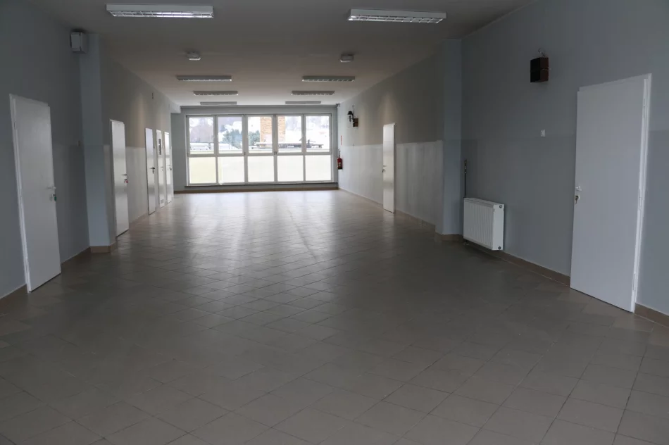 Trwa remont skrzydła budynku ZSP nr 4 w Limanowej pod tymczasową siedzibę WOT - zdjęcie 7