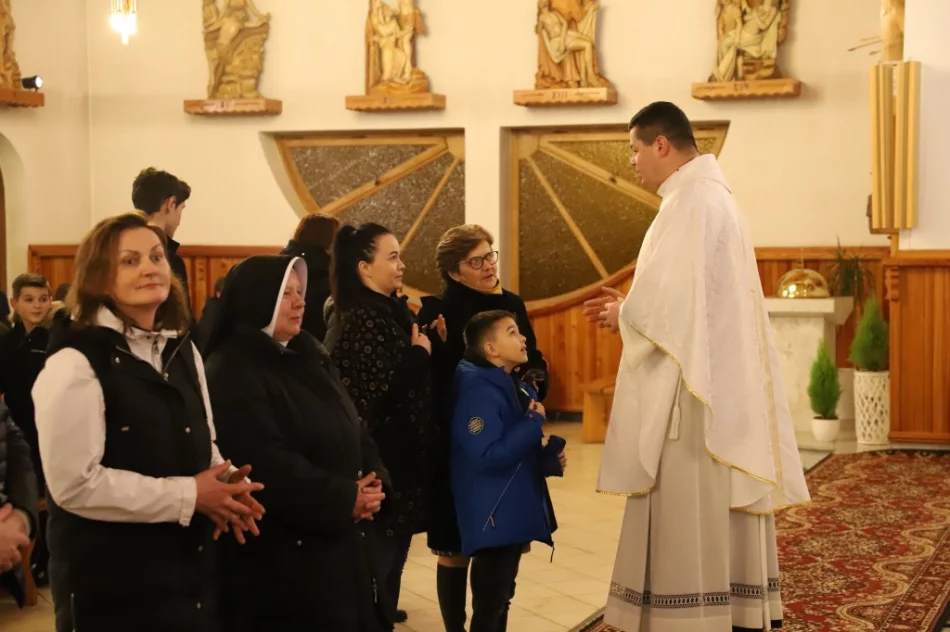 Biskup podczas peregrynacji ikony: każdy z nas takiej łaski potrzebuje - zdjęcie 2