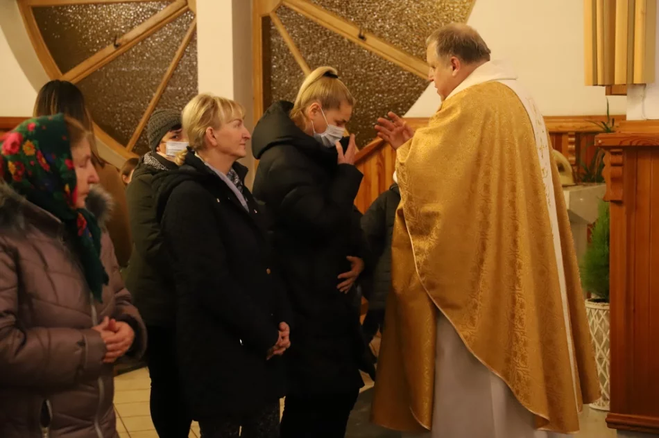 Biskup podczas peregrynacji ikony: każdy z nas takiej łaski potrzebuje - zdjęcie 12