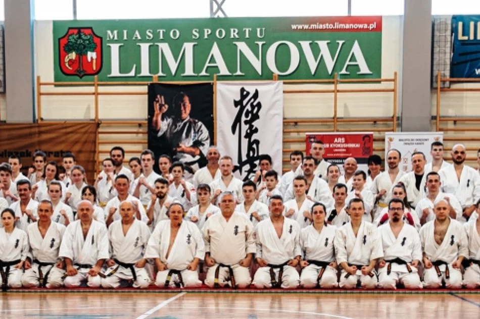 Ponad 120 karateków doskonaliło swoje umiejętności w Limanowej - zdjęcie 3