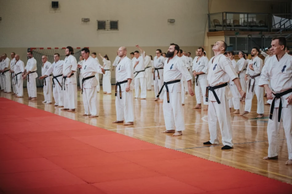 Karatecy z całego województwa spotkali się na Limanowszczyźnie - zdjęcie 13