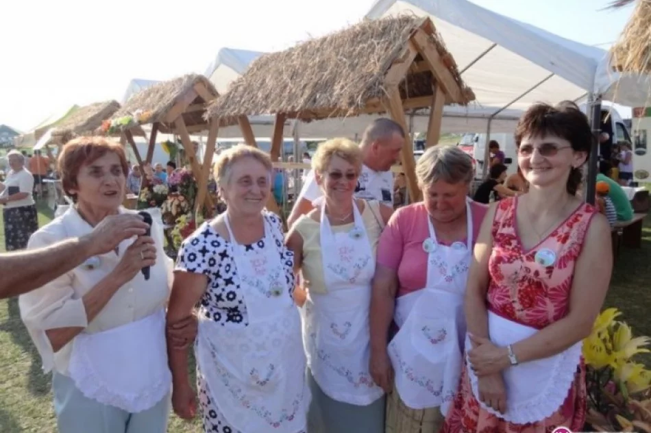 Kostrza w upale z tysiącem turystów - zdjęcie 3