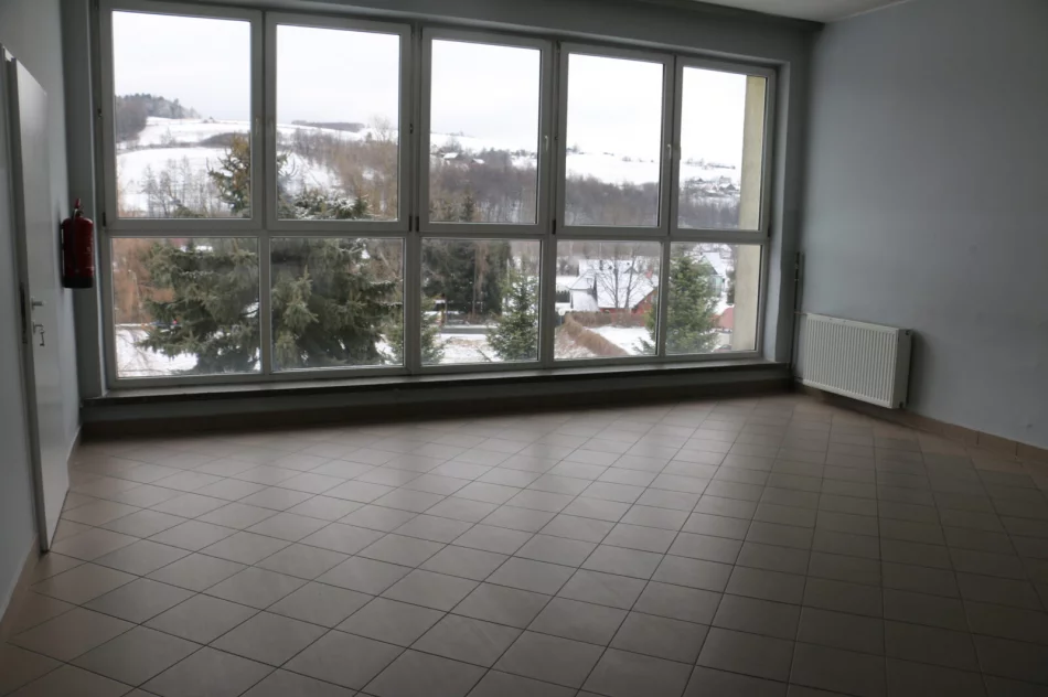 Modernizują część szkoły by przyjąć wojskowych - zdjęcie 4