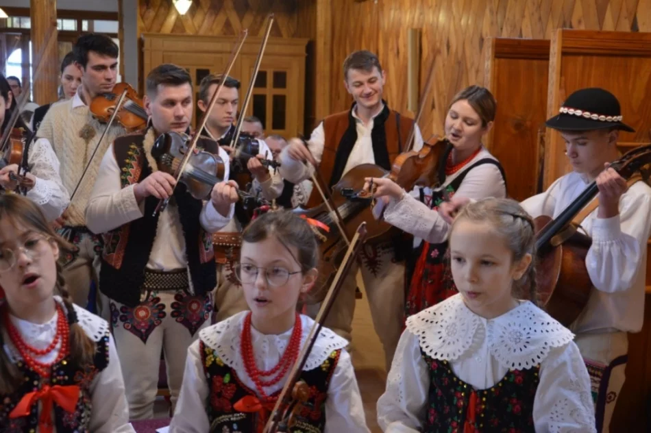 Zadbali o wyjątkową oprawę Mszy św. i lokalne rękodzieło - zdjęcie 12