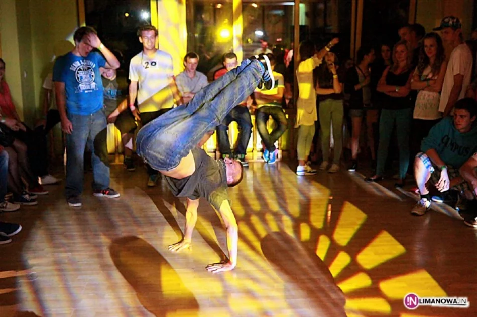 260 osób na koncercie hip-hopowym - zdjęcie 4