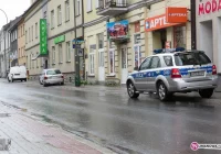 Zderzenie dwóch aut, potrącony pieszy - zdjęcie główne