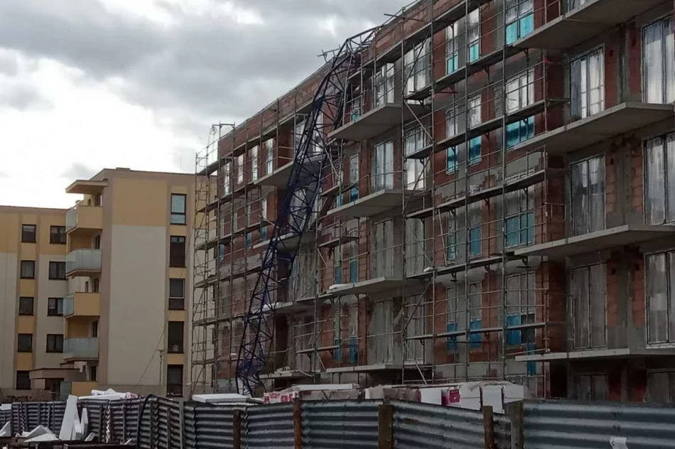 Dwie osoby nie żyją (nagranie upadającego dźwigu). W całej Małopolsce będą kontrole - zdjęcie 2