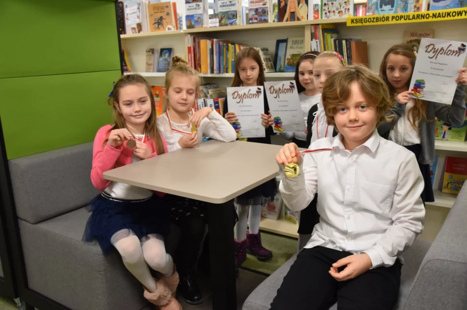 W MBP w Limanowej podsumowano konkurs „Tobie książko, przyrzekamy!” - zdjęcie 7