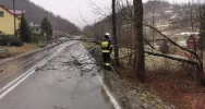Wichury w powiecie: łącznie 78 zdarzeń, uszkodzonych 27 budynków - zdjęcie 2