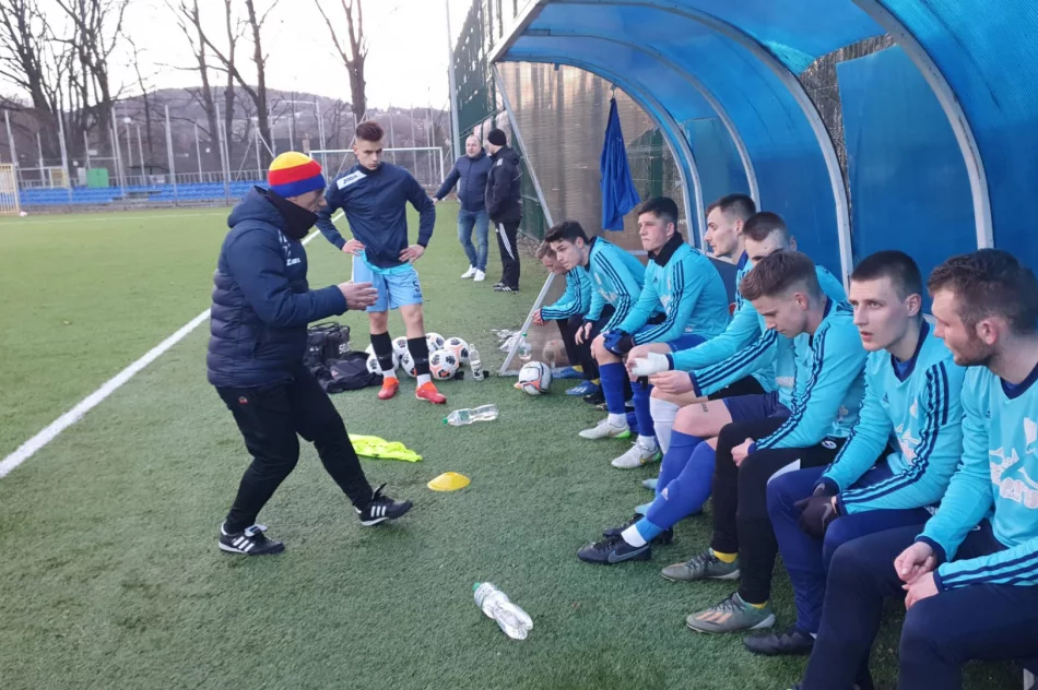 Dobra postawa Limanovii w sparingu. Orzeł pokonany. - zdjęcie 2