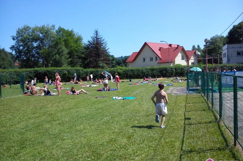 Basen nad parkiem bezpłatny - zdjęcie 2
