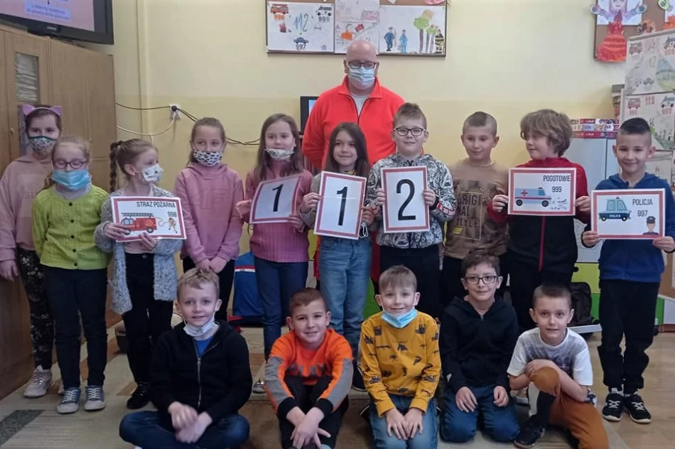 Akcja „Ratownicy ze świetlicy” w SP nr 2 w ramach Międzynarodowego Dnia Numeru Alarmowego 112 - zdjęcie 2