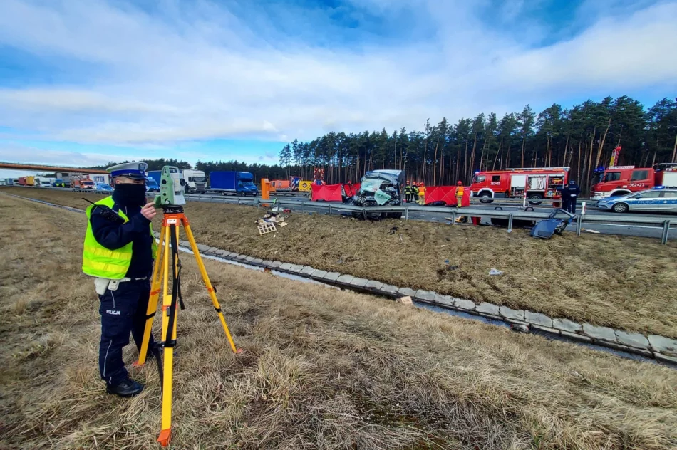 Cztery osoby zginęły w wypadku pod Tarnowem - zdjęcie 4