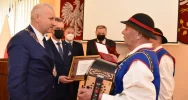 Samorząd uhonorował zespół regionalny - zdjęcie 2