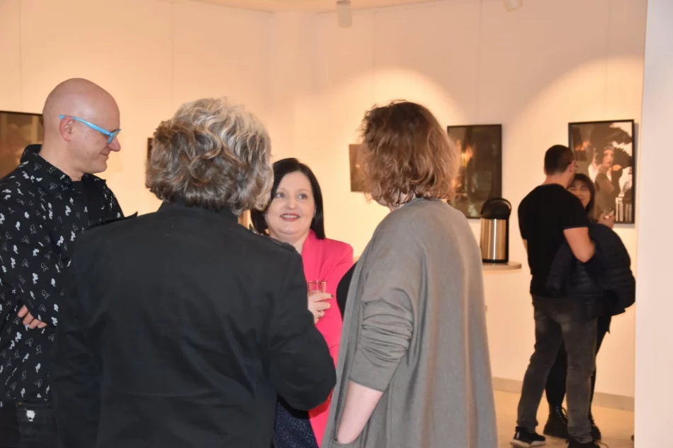 Tajemnicze fotografie inspirowane sztuką - zdjęcie 4