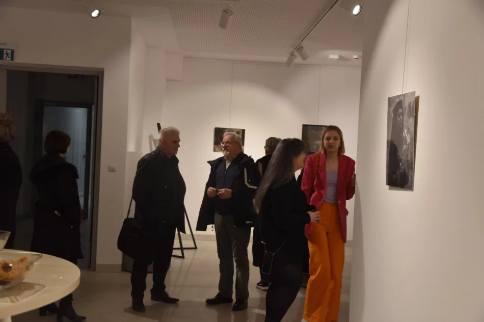 Tajemnicze fotografie inspirowane sztuką - zdjęcie 6