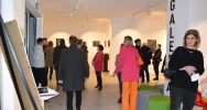 Tajemnicze fotografie inspirowane sztuką w Miejskiej Bibliotece Publicznej w Limanowej - zdjęcie 3