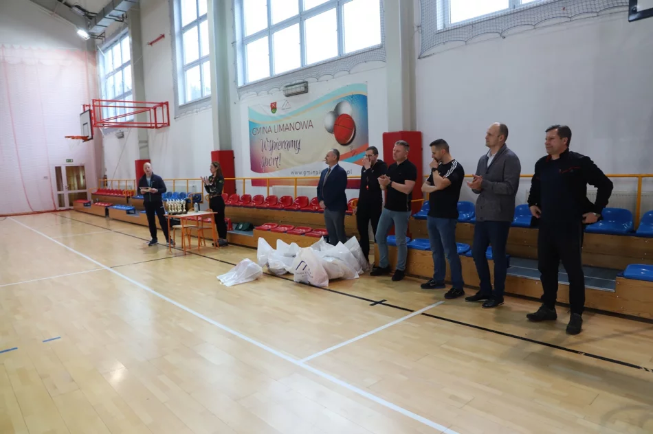 Mordarka i Pasierbiec Mistrzami Gminy Limanowa w koszykówce w ramach Igrzysk Młodzieży - zdjęcie 6