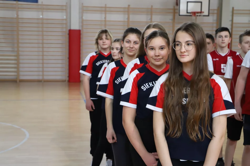 Mordarka i Pasierbiec Mistrzami Gminy Limanowa w koszykówce w ramach Igrzysk Młodzieży - zdjęcie 12