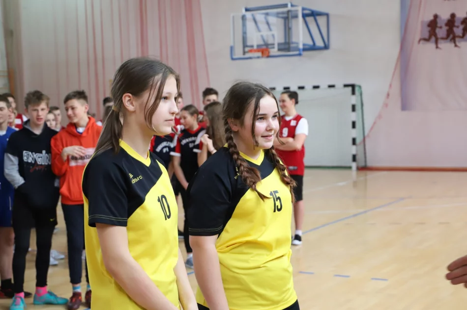 Mordarka i Pasierbiec Mistrzami Gminy Limanowa w koszykówce w ramach Igrzysk Młodzieży - zdjęcie 17