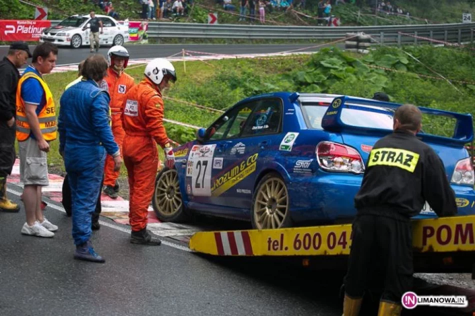 Wyścig pod znakiem oleju (video z wypadków) - zdjęcie 3