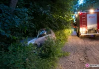 Golf wylądował w rowie. Pijany woźnica - zdjęcie główne