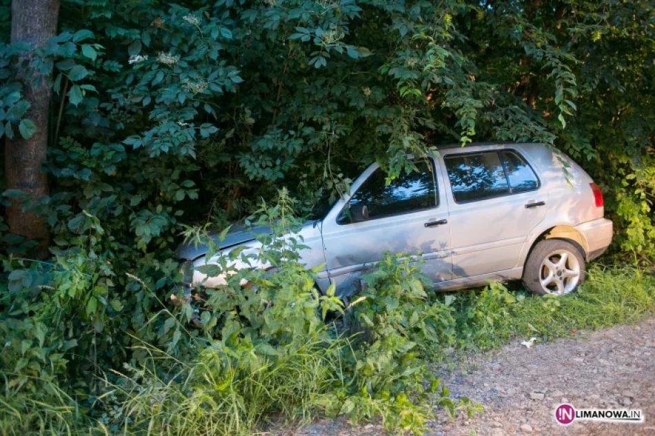 Golf wylądował w rowie. Pijany woźnica - zdjęcie 2