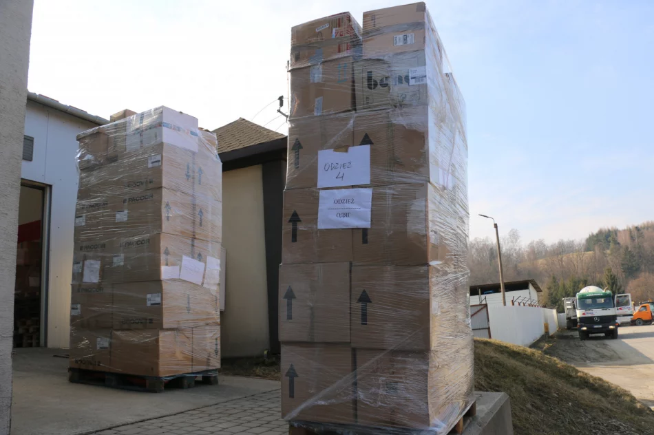 Transport z darami od Limanowian dotrze do partnerskiego miasta Truskawiec na Ukrainie - zdjęcie 12