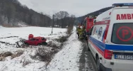 Groźnie wyglądające dachowanie, jedna osoba trafiła do szpitala - zdjęcie 5