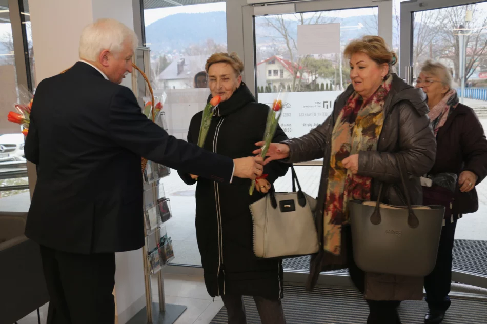 Koncert zespołu „Droga na Ostrołękę” z okazji Dnia Kobiet - zdjęcie 11