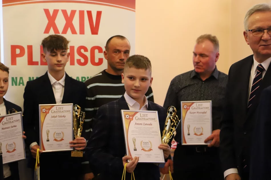 Podsumowanie XXIV Plebiscytu na najpopularniejszego piłkarza i trenera Ziemi Limanowskiej 2021 - zdjęcie 9