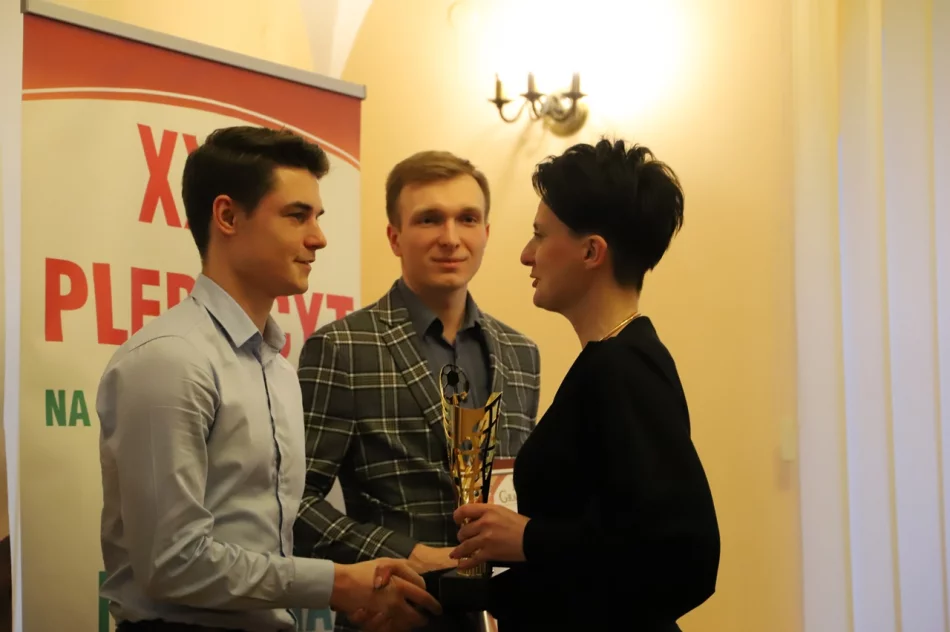 Podsumowanie XXIV Plebiscytu na najpopularniejszego piłkarza i trenera Ziemi Limanowskiej 2021 - zdjęcie 18