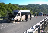 Zderzenie z busem na moście - zdjęcie główne