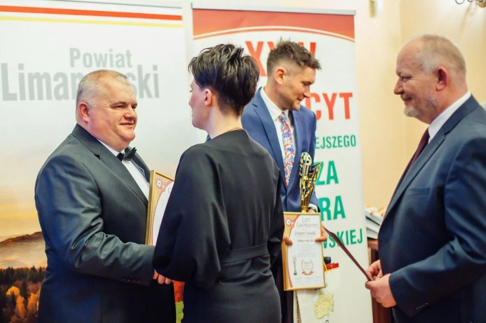 Piłkarze, trenerzy i działacze sportowi z Miasta Limanowa nagrodzeni w Plebiscycie Podokręgu Piłki Nożnej - zdjęcie 17